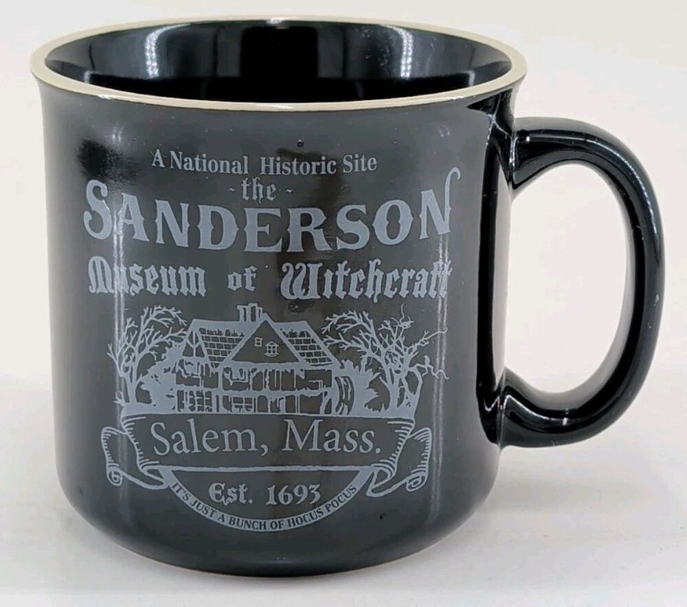 Disney Hocus Pocus Sanderson Museum of Witchcraft Salem Mass 20oz Coffee Mug